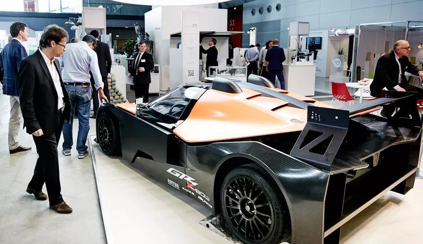 碳纤维复合材料汽车