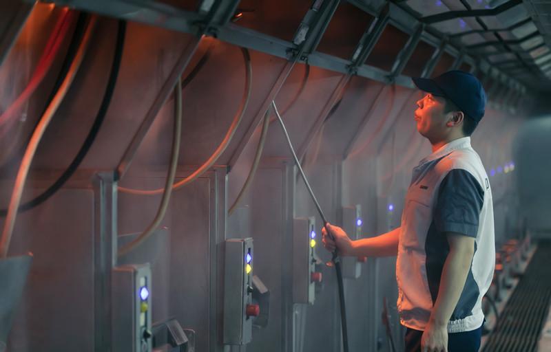 玻璃纤维现场拉丝图片