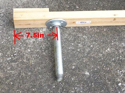 做一个连接杆，最好这个地方能装一个轴承（原作者没有装）