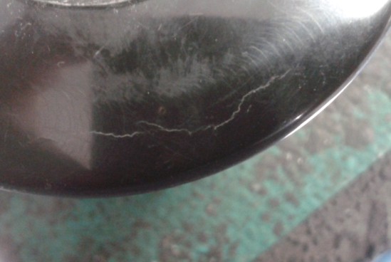 改进之前裂缝&nbsp;&nbsp;在底部