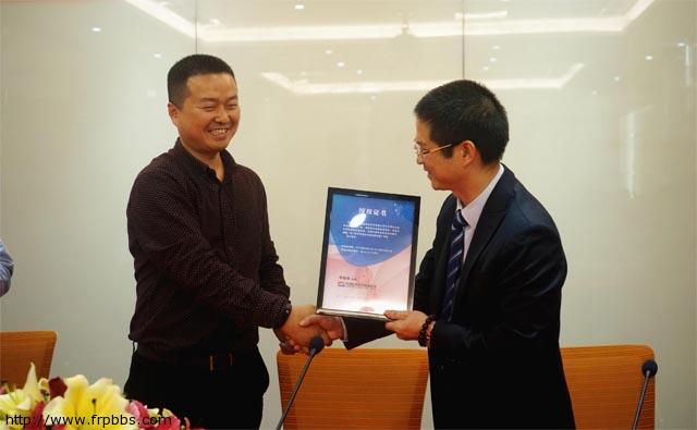 热烈庆祝中国巨石授权广东博皓排他经销商续签仪式圆满成功-3